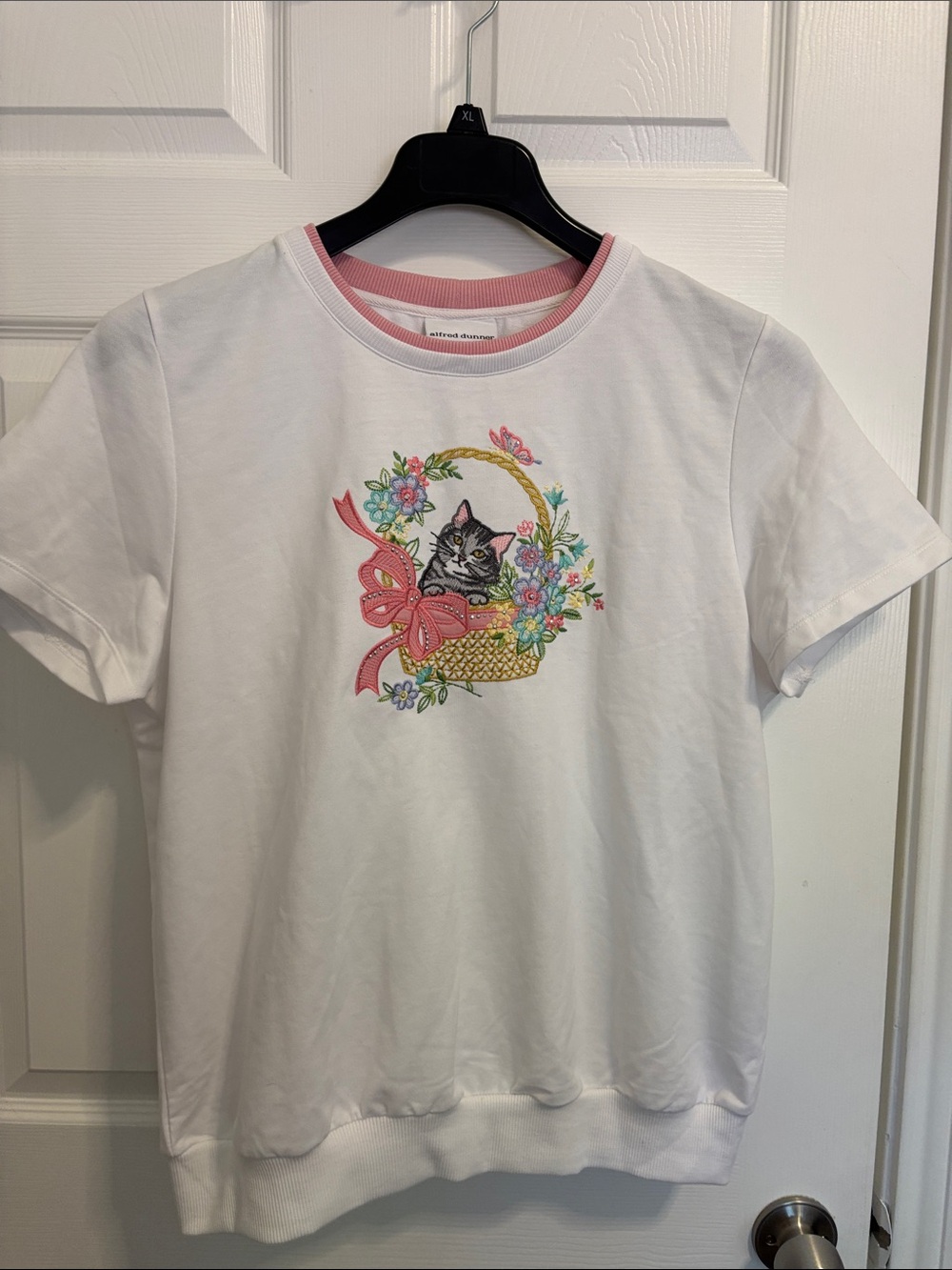 Cottagecore, Grannycore Alfred Dunner White Kitten Tee